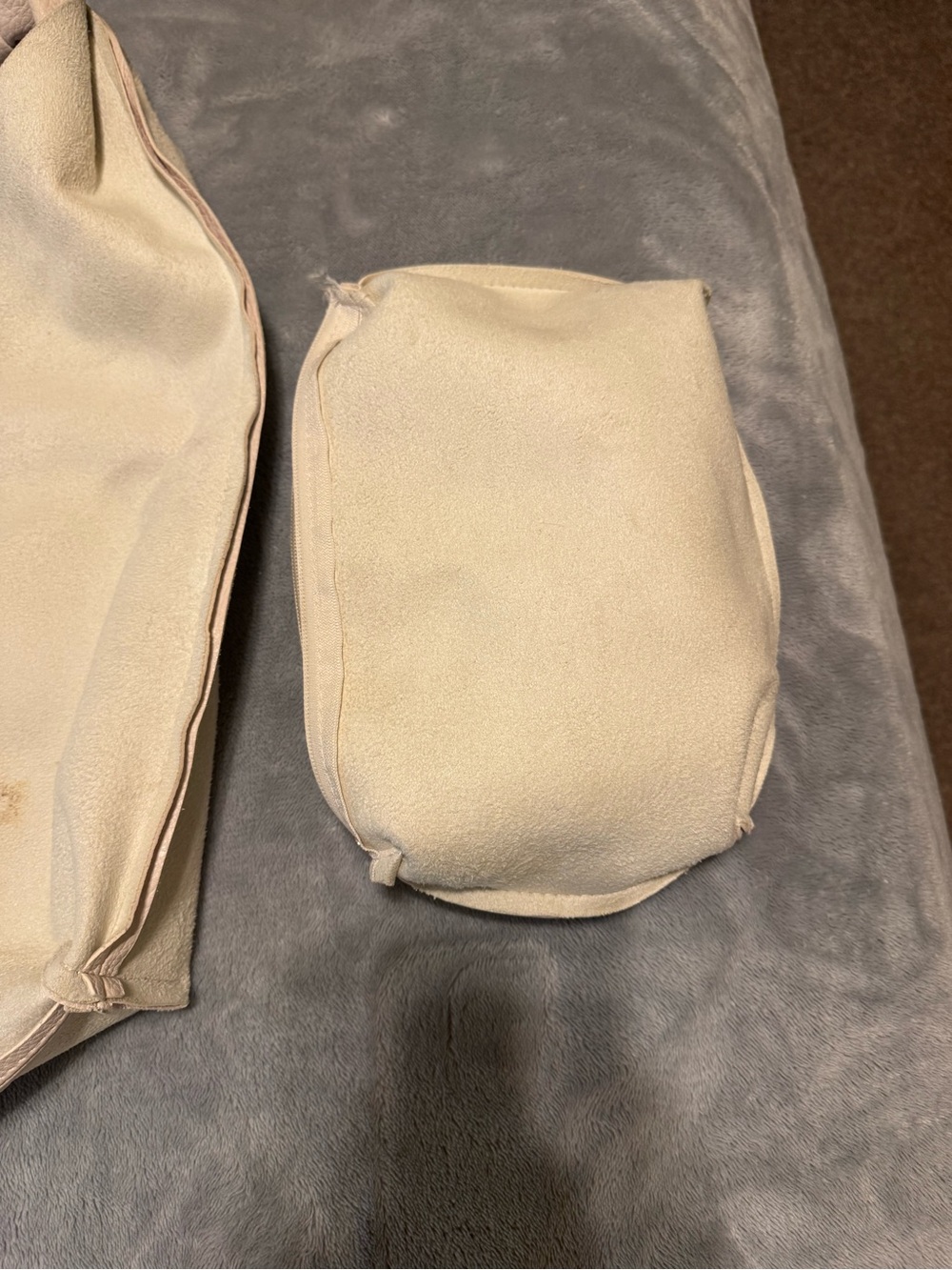 Anthropologie Love Knot Slouchy Bag in Cream - Picture 14 of 15